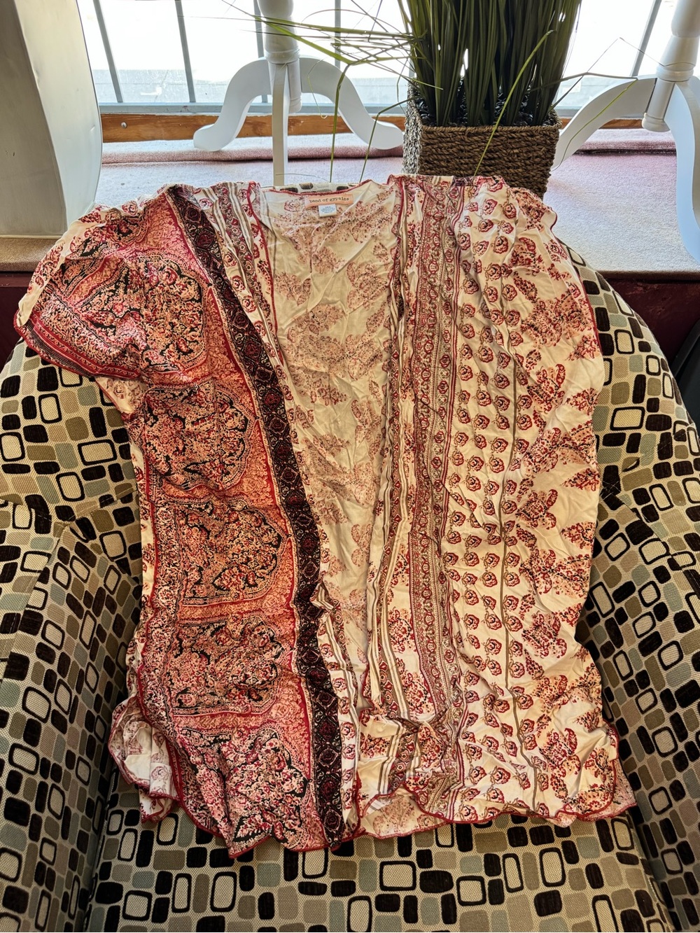 Band of Gypsies Cream & Pink & Red Printed cardigan